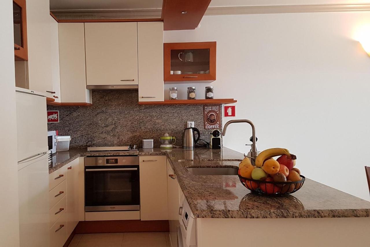 Lovelystay - Sea View Apartment With Pool & Garden Ericeira Eksteriør bilde